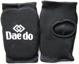 Накладки на руки для карате DAEDO BO-5487